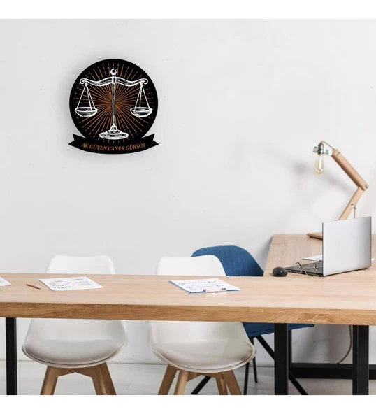 İsme Özel Avukat Adalet Terazisi Temalı Ahşap Duvar Tablosu ürün görseli 1