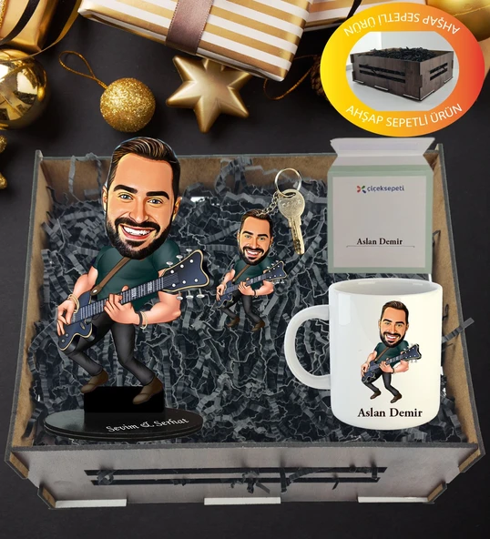 Kişiye Özel Karikatür , Anahtarlıklı  Ve Kupa Hediye Sepeti ürün görseli 1