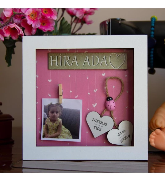 Kız Çoçuklara Özel Fotoğraflı Masaüstü Doğum Çerçevesi ürün görseli 1