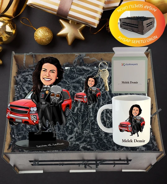 Kişiye Özel Karikatür, Anahtarlıklı Ve Kupa Hediye Sepeti ürün görseli 1