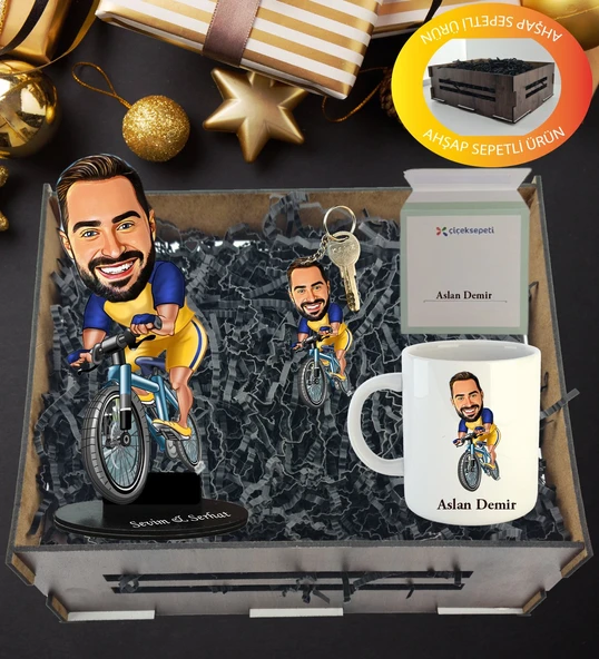 Kişiye Özel Öğretmen Karikatür ,  Anahtarlıklı Ve Kupa Hediye Sepeti ürün görseli 1
