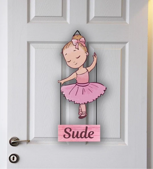 Meşgalem Pembe Etekli Dans Eden Kız Temalı Kişiye Özel Kapı Süsü ürün görseli