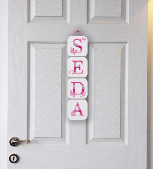 Kişiye Özel Bebek Kapı Süsü Kelebekli ürün görseli