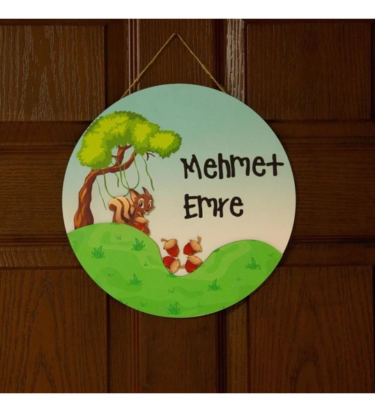 Meşgalem 3 Boyutlu Çimenlikte Gezen Sincap Temalı Kişiye Özel Kapı Süsü ürün görseli