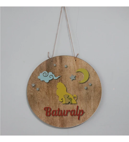 Meşgalem Aslan ve Yavrusu Ahşap Desenli Temalı Kişiye Özel Kapı Süsü - 2