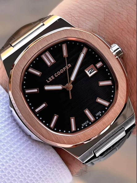 Lee Cooper Deri Kordon Takvimli Kadran 5 Atm Suya Dayanıklı 2 Yıl Garantili Erkek Kol Saati ELC.599 ürün görseli