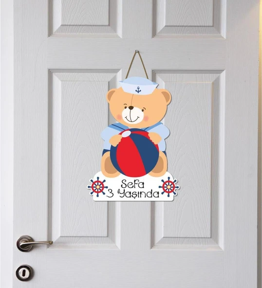 Meşgalem Top Oynayan Ayıcık Temalı Kişiye Özel Kapı Süsü ürün görseli
