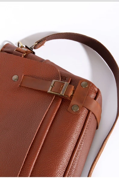 saraci leather craft Şık Ve Fonksiyonel Fransız Tarzı Deri Omuz Çantası – El Yapımı Hakiki Deri Taba - 2