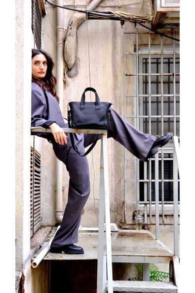 saraci leather craft Deri Omuz Çantası Kadın, Hakiki Deri. Yanları Çepli Özel Üretim Çanta - 2