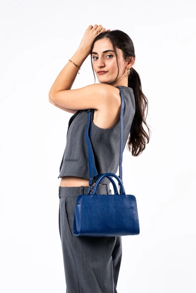 saraci leather craft Deri Kadın El Ve Omuz Çantası, Ayarlanabilir Askılı Orta Boy Hakiki Deri Bordo Renk Kadın Çantası - 5