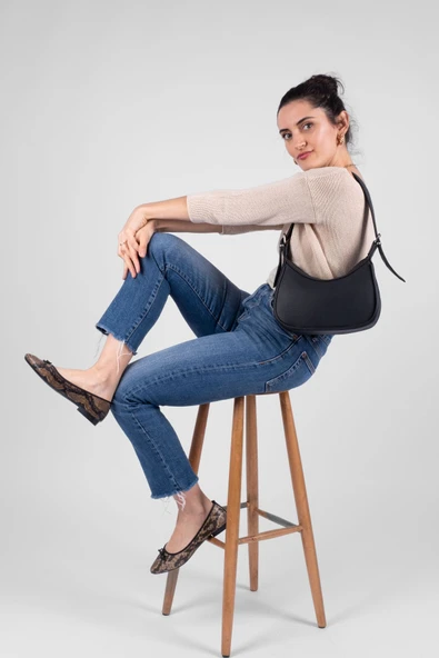 saraci leather craft Ayarlanabilir Askılı Vegan Deri Omuz Çantası Yumuşak Dokulu - 2