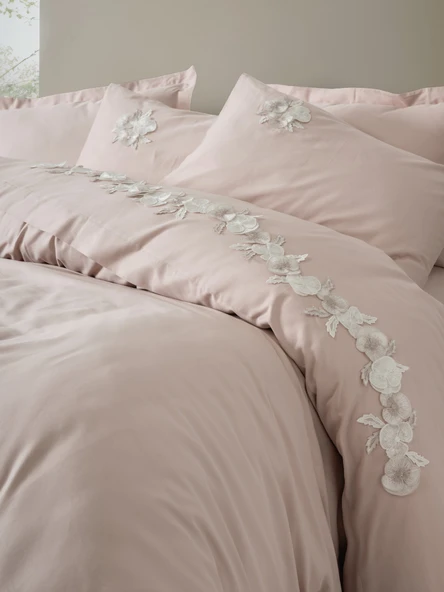 Cotton Box 3D Nakışlı Saten Çift Kişilik Nevresim Takımı Zena Lila - Resim 2