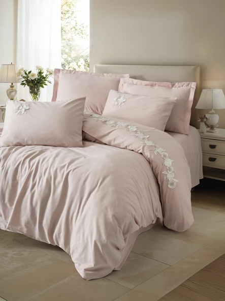 Cotton Box 3D Nakışlı Saten Çift Kişilik Nevresim Takımı Zena Lila ürün görseli 1