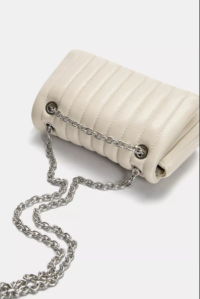 Pull & Bear Zincir Çapraz Askılı Çanta - Resim 4