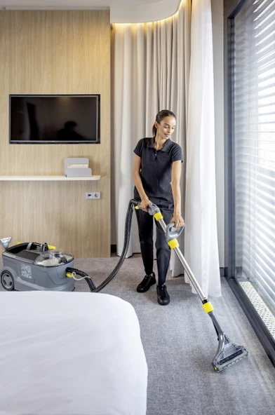 Karcher Puzzi 10/1 Halı Yıkama Makinesi - Resim 8
