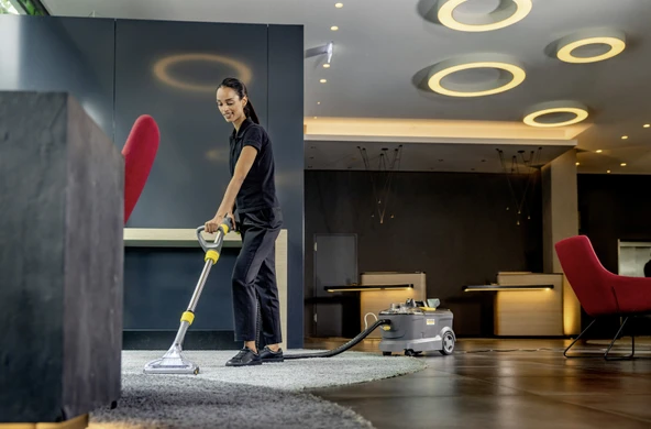 Karcher Puzzi 10/1 Halı Yıkama Makinesi - Resim 6