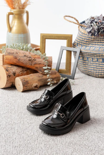 Kadın Tilda Siyah Rugan İnce Toka Detaylı 6 cm Topuklu Lofer Ayakkabı - 5