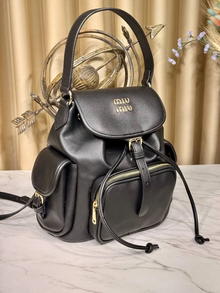 Miu Miu Sırt Çantası - 1