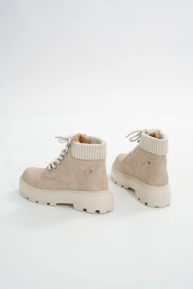 LMÇ-2045 Bej Süet Bağcıklı Kalın Taban Kadın Günlük Bot - Resim 5