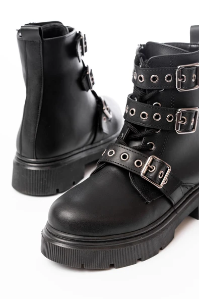 508-3039 Siyah Toka Aksesuarlı Fermuarlı Günlük Kadın Bot