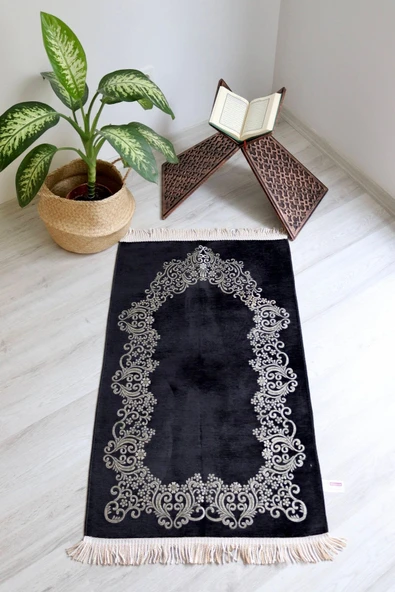 Çiçek Desenli Lüks Şönil Seccade S1007 Siyah ürün görseli