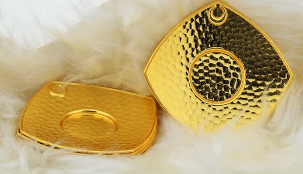 Metal 6 Kişilik Altın Renkli Dövme Kare Çay Tabağı - 3