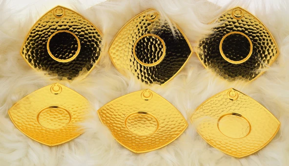 Metal 6 Kişilik Altın Renkli Dövme Kare Çay Tabağı - 5