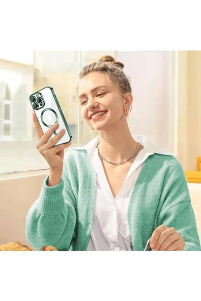 iPhone 15 Pro Max Kılıf Kross Magneticsafe Kapak - Gümüş - Resim 4