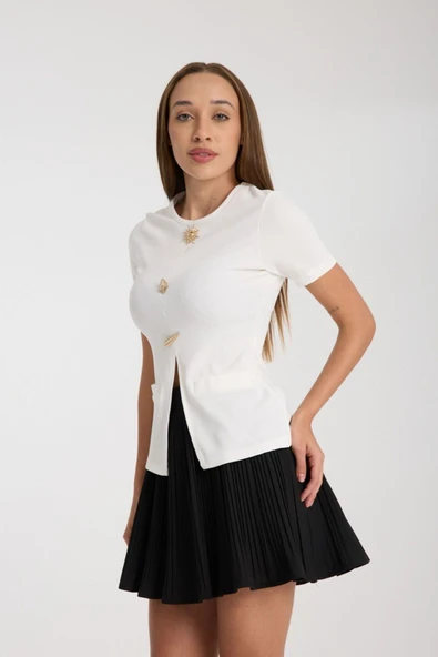 Metal Aksesuarlı Kısa Kollu Fit Bluz DNV-000104 - 1