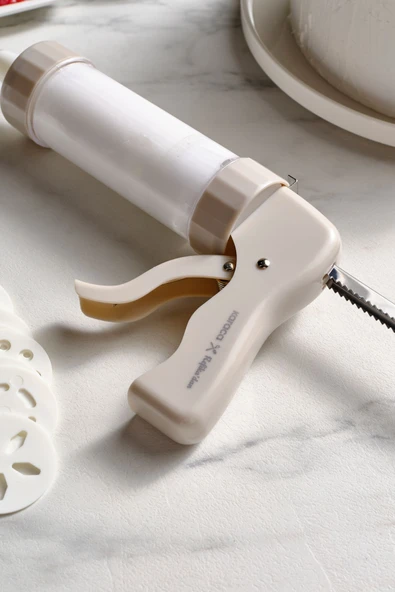 x Refika Pasta Süsleme Aparatı 26,7 cm - Resim 2