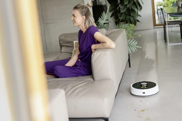 Karcher RCF 3 Yer Silme Robotu - Resim 5