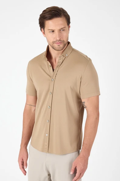 Koyu Bej Kısa Kol Düğmeli Yaka Cepsiz Performans Ürün Slim Fit  Gömlek 1004250256 - Resim 3