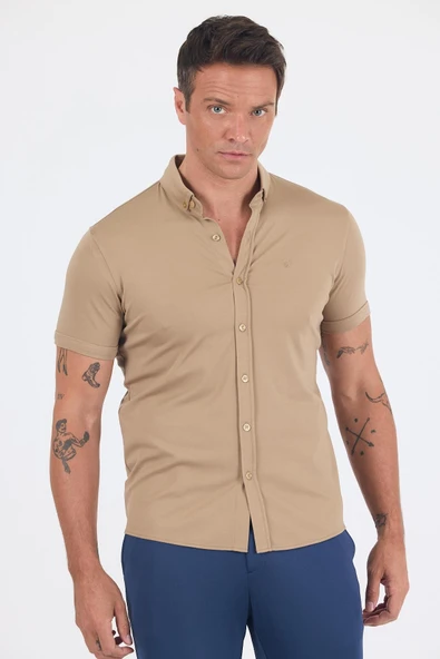 Koyu Bej italyan Düğmeli Yaka Kısa Kol Cepsiz Slim Fit Gömlek 1004250255 ürün görseli