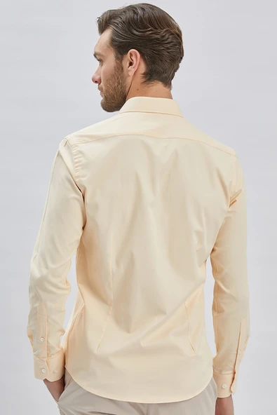 Açık Bej Uzun Kollu Sert Yaka Cepsiz Pamuklu Likralı Klasik Slim Fit Dar Kesim Gömlek 1004240234 - Resim 5