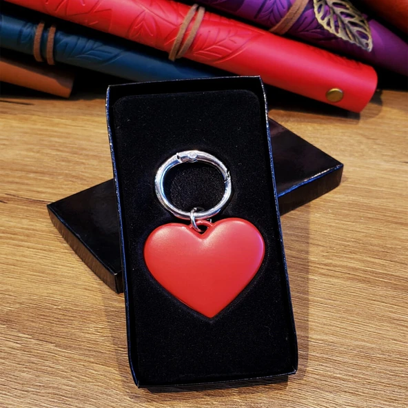 Metal Kırmızı Kalp Anahtarlık ürün görseli