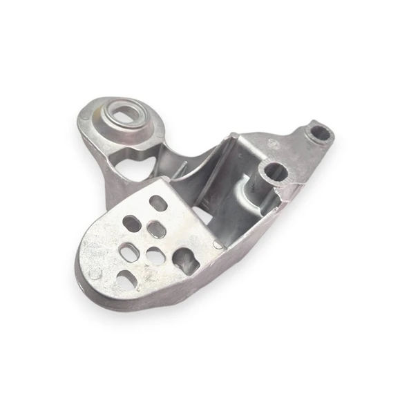 Audi A4 2001-2004 Sol Motor Takoz Taşıyıcı Konsol 8E0199351M