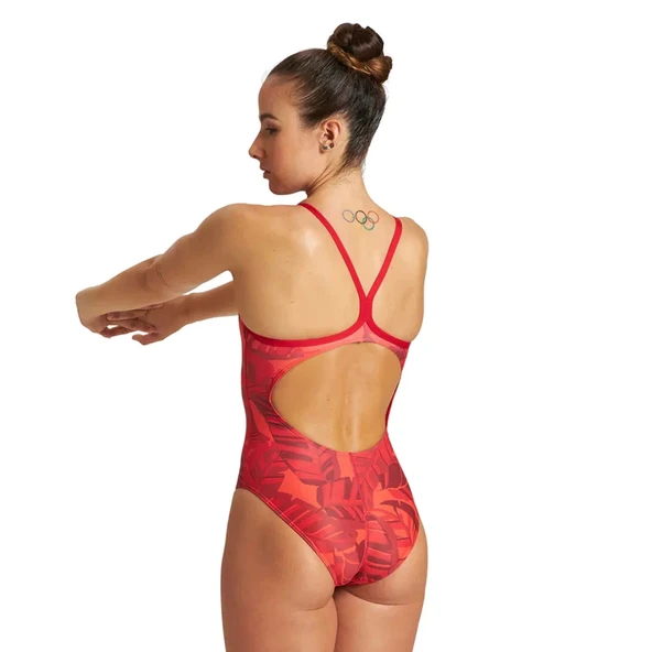 Arena W Tropicals Light Drop Back One Piece Kadın Kırmızı Yüzücü Mayosu - 3