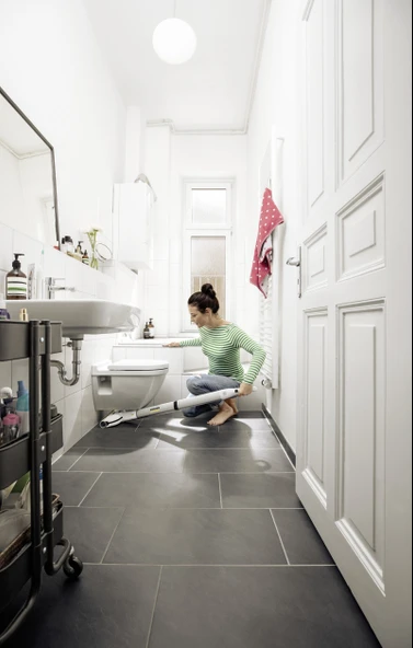 Karcher EWM 2 Şarjlı Zemin Temizleme Makinesi - Resim 3