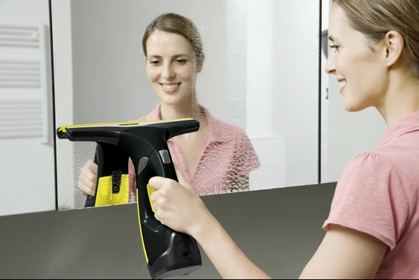 KARCHER WV 2 BLACK EDİTİON ŞARJLI CAM TEMİZLEME MAKİNESİ - Resim 4
