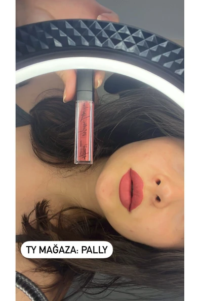 HOMM MAT LİKİT RUJ 02