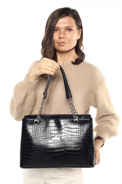 Madamra Siyah Kroko Kadın Büyük Kapitone Zincirli Çanta - Resim 3