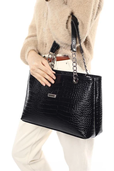 Madamra Siyah Kroko Kadın Büyük Kapitone Zincirli Çanta - Resim 4