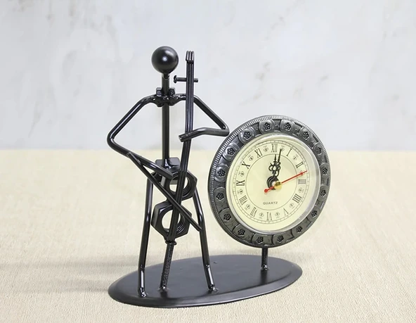 Metal Saatli Keman Çalan Müzisyen ürün görseli 1