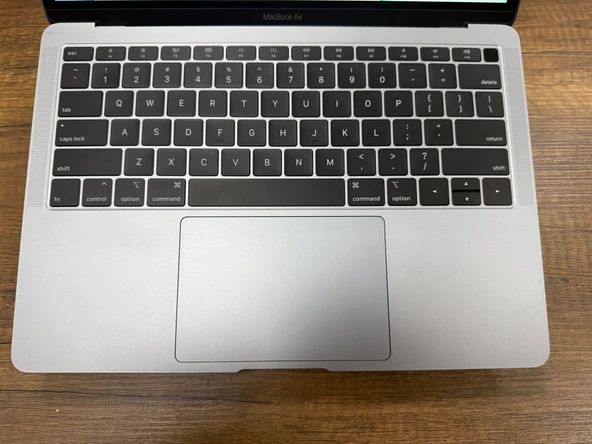 Apple MacBook Air 2019 Intel Core i5 8GB RAM 128GB SSD 13.3” Uzay Grisi MVFH2TU/A (İKİNCİ EL) - 4