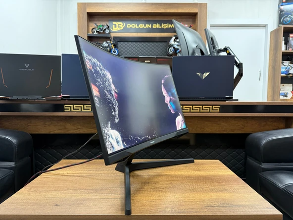 Samsung Odyssey G5 LS27CG552EUXUF 27” 1ms 2K Curved 165Hz VA Oyuncu Monitörü (İKİNCİ EL) - Resim 2