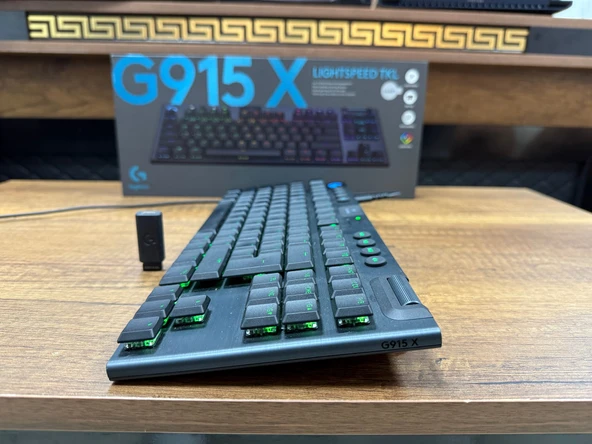 Logitech G915 X Lightspeed TKL 920-012721 RGB Tactile Switch Kablolu/Kablosuz İngilizce Q Mekanik Oyuncu Klavyesi (İKİNCİ EL) - 4