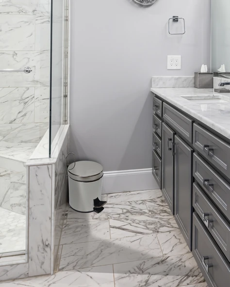 Asma Aparatlı Pedallı Krom Metal 3 Litrelik Çöp Kovası | Şık Hijyenik ve Kullanışlı Tasarım | Otel Buklet Serisi - Resim 10