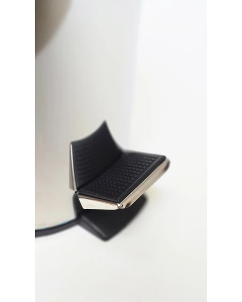 Asma Aparatlı Pedallı Krom Metal 3 Litrelik Çöp Kovası | Şık Hijyenik ve Kullanışlı Tasarım | Otel Buklet Serisi - Resim 6