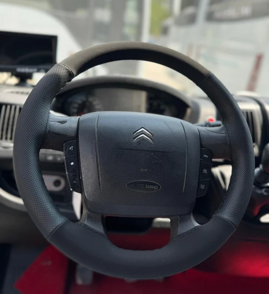 DİKİŞLİ DİREKSİYON KILIFI NOKTALI DERİ NUBUK DERİ SİYAH DİKİŞLİ CİTROEN JUMPER İCİN ürün görseli