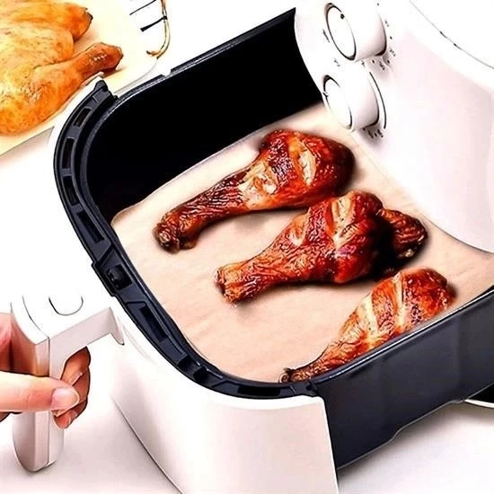 50 Adet Air Fryer Pişirme Kağıdı Tek Kullanımlık Yağ Su Geçirmez Yapışmaz Deliksiz Düz Kare Model - Resim 4